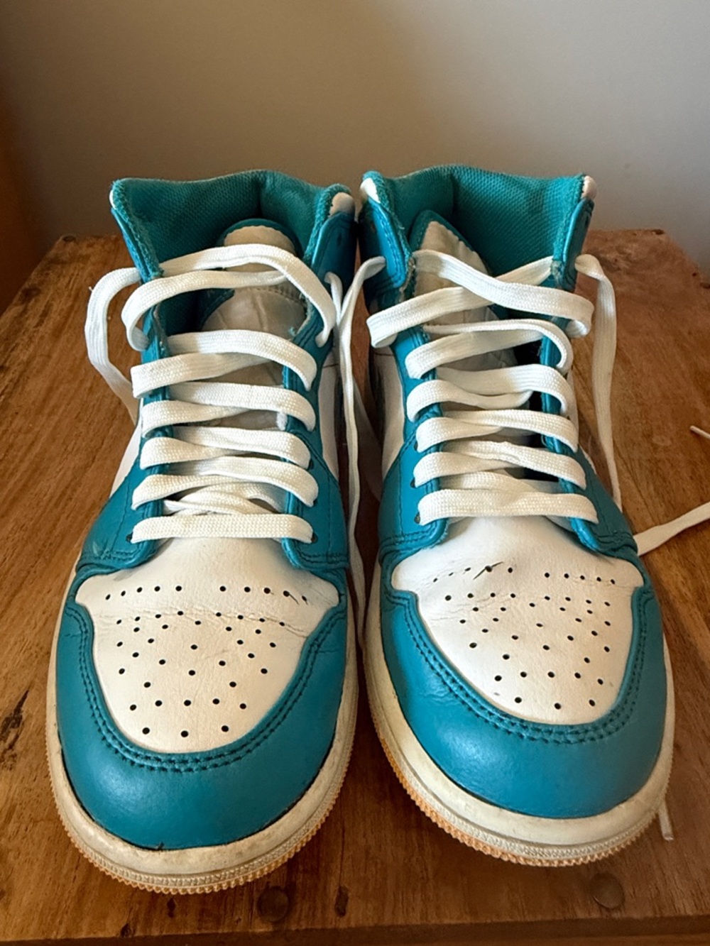 Jordan 1 Mid Aquatone